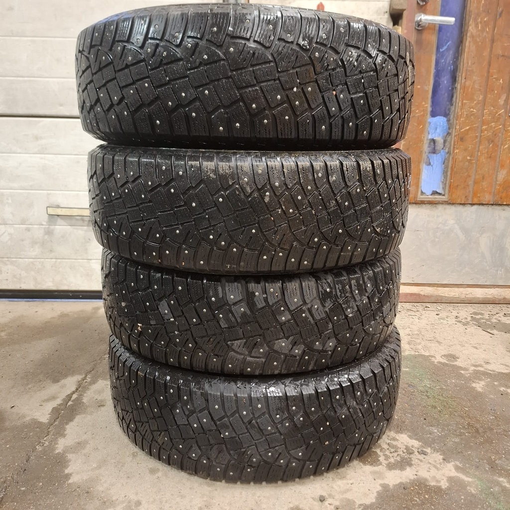 215/70R16 100T Continental IceContact 2 SUV Käytetty nastarengas 4-6mm DOT-17 ja -18