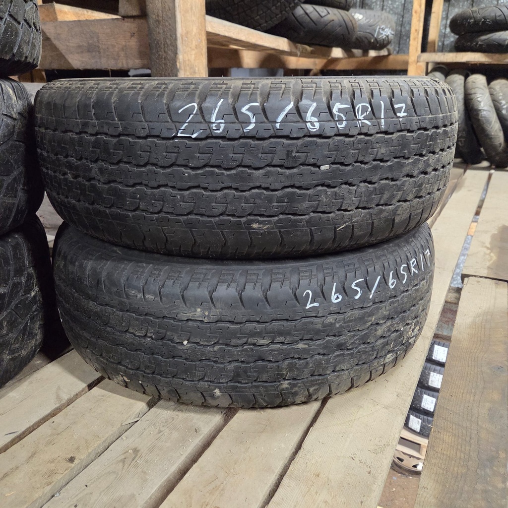 P265/65R17 110S Bridgestone Dueler H/T Käytetty kesärengas 5mm DOT-17