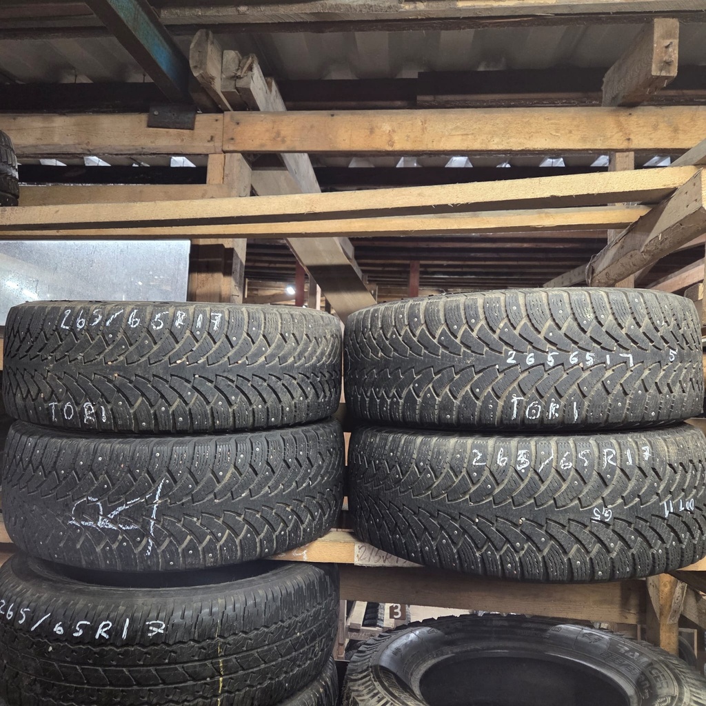 265/65R17 116T XL Nokian Nordman SUV Käytetty nastarengas 6-7mm DOT-11