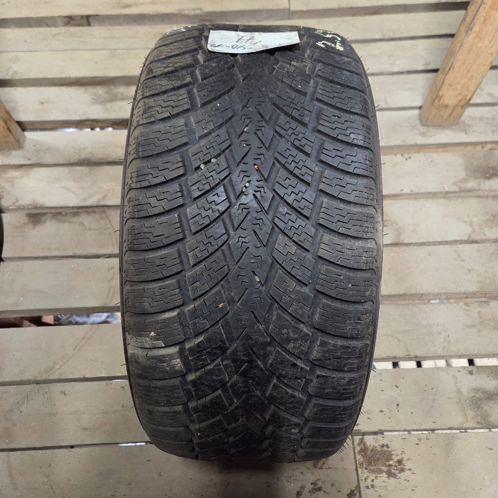 255/40R17 94H Nokian Hakkapeliitta NRW Käytetty kitkarengas 6mm DOT-99