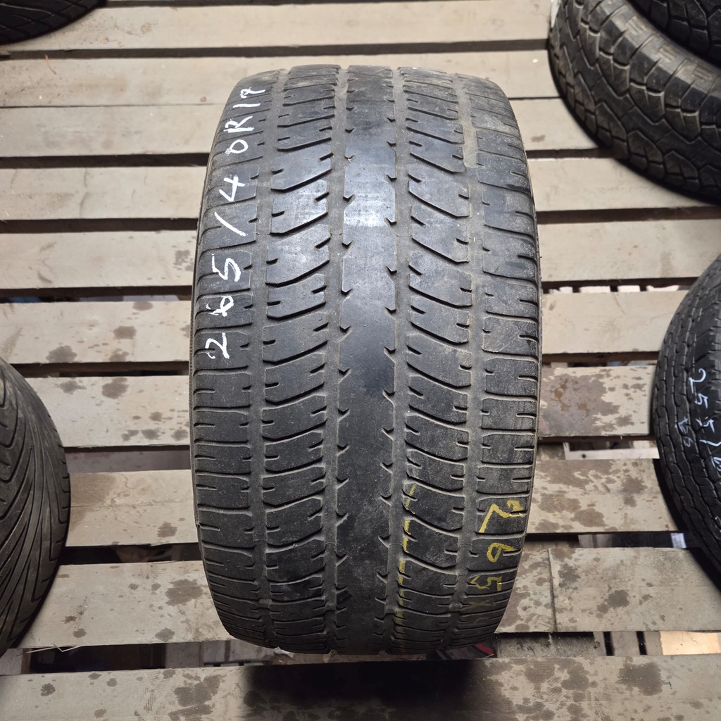 265/40ZR17 Goodyear Eagle ZR40 Käytetty kesärengas 4mm DOT-94