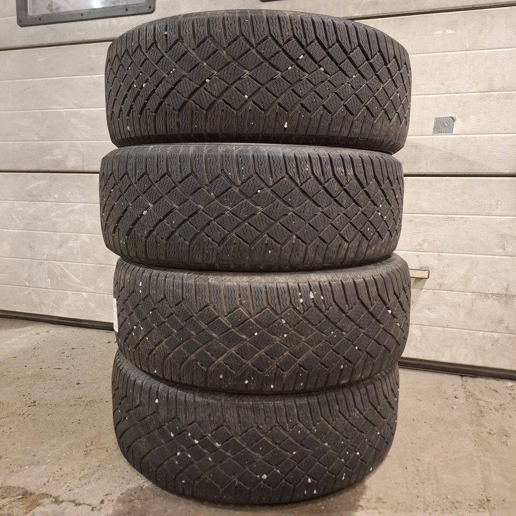 235/55R19 105T XL Continental VikingContact 7  Käytetty kitkarengas 6mm DOT-22