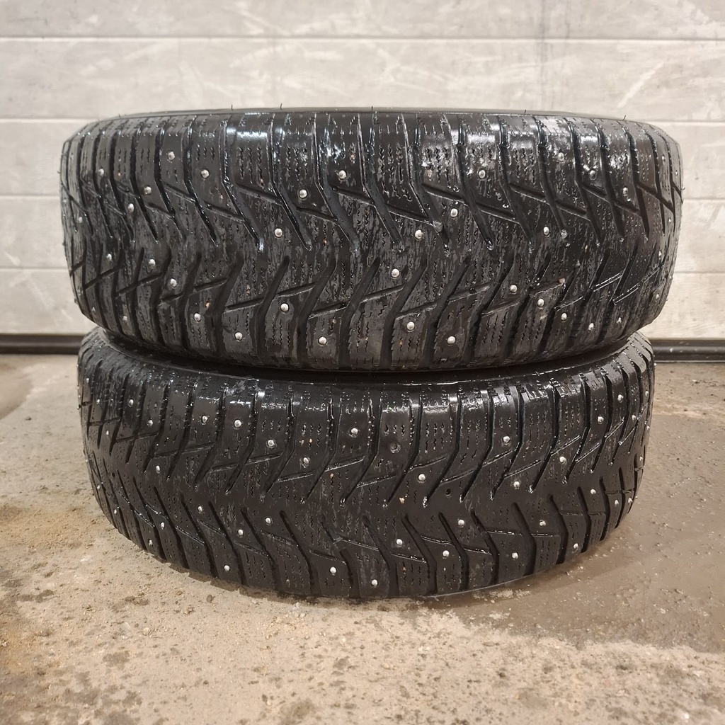 185/65R15 92T Sailun Iceblazer WST3 Käytetty nastarengas 5-6mm DOT-18 (Pari nastaa puuttuu)