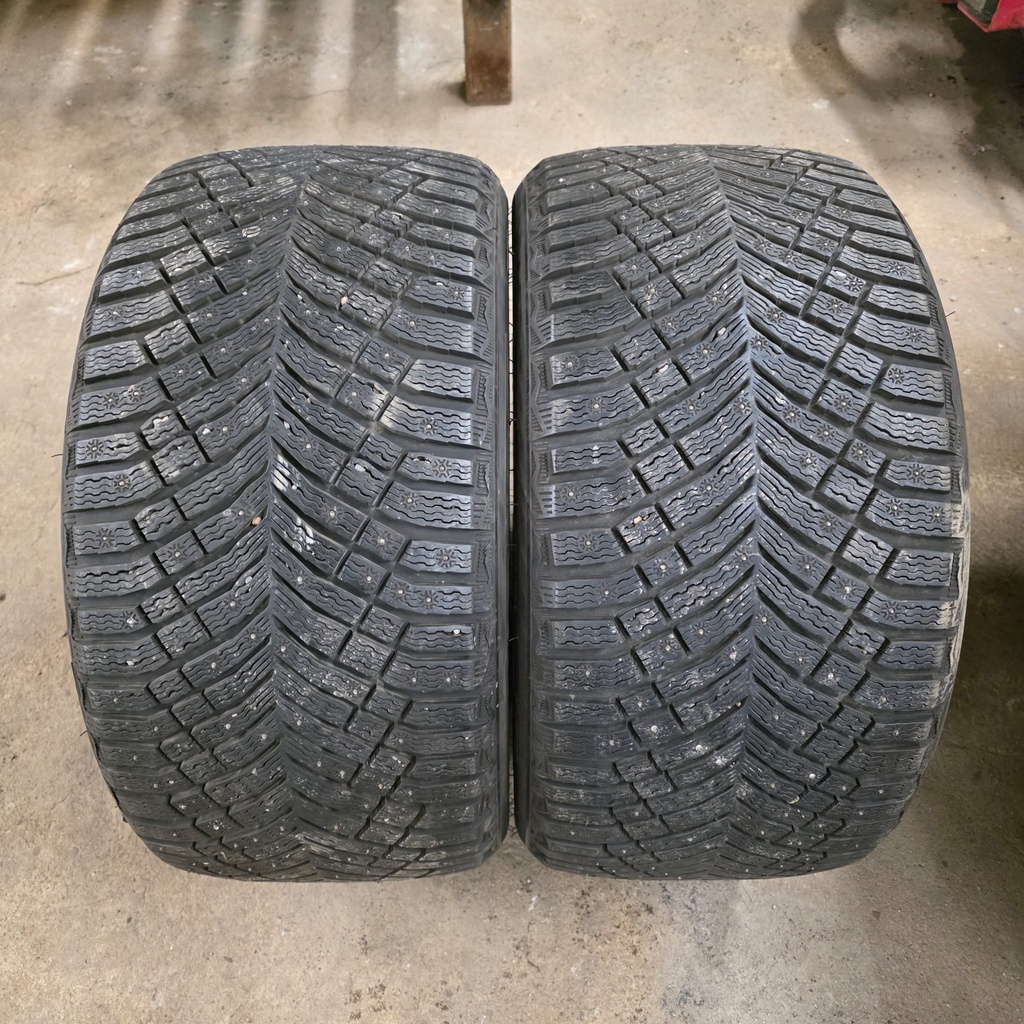 315/35R20 110T Michelin X-Ice north 4 SUV Käytetty nastarengas 8mm DOT-20 (Ajettu noin 500km) (Torissa)