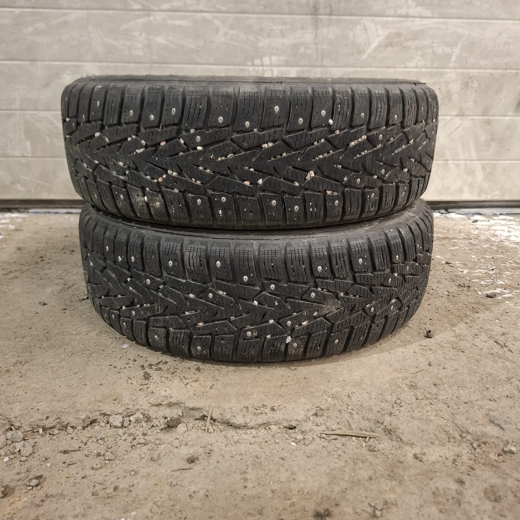 185/65R15 92T XL Nokian Hakkapeliitta 7 Käytetty nastarengas 6mm DOT-13