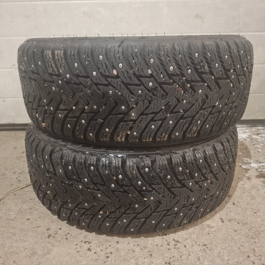 185/55R15 86T XL Nokian Hakkapeliitta 8 Käytetty nastarengas 7,5mm DOT-16