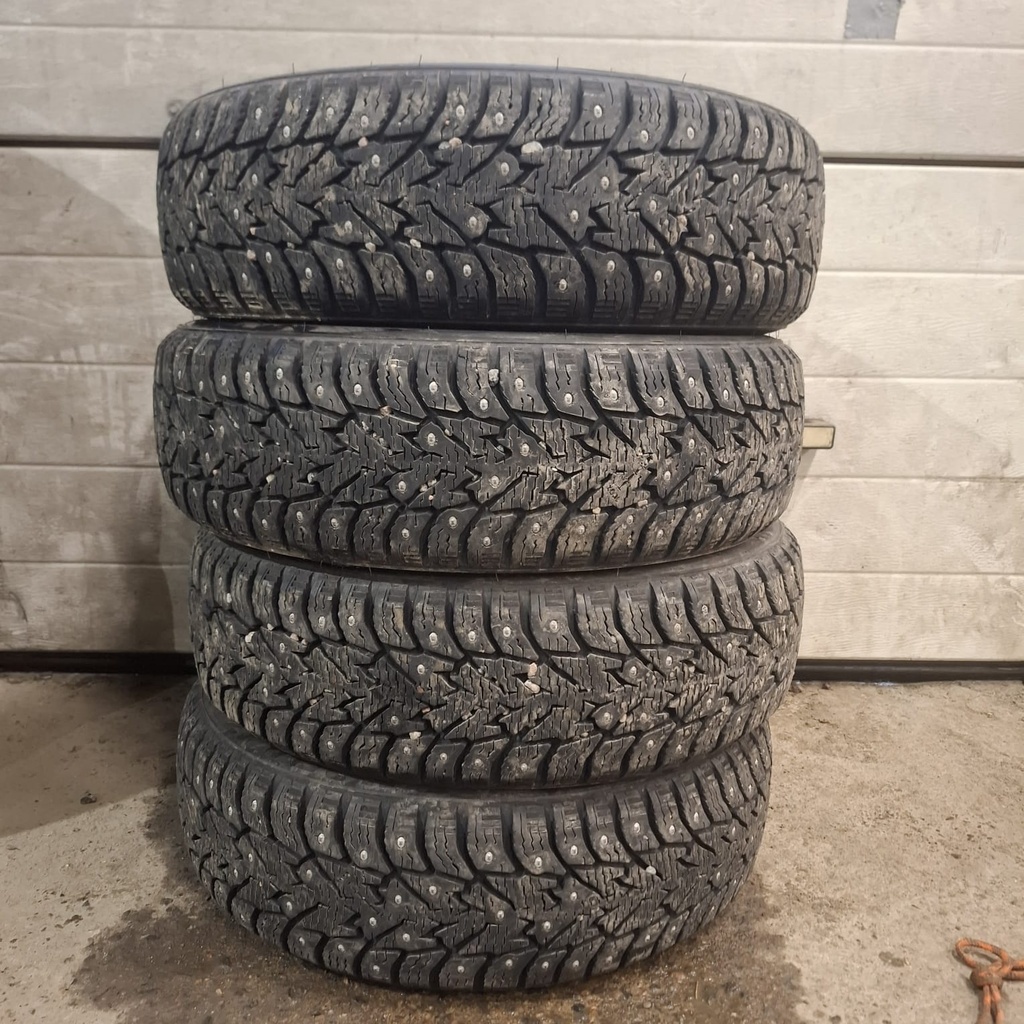 155/65R14 75T Bridgestone Noranza 001 Käytetty nastarengas 7,5mm DOT-16