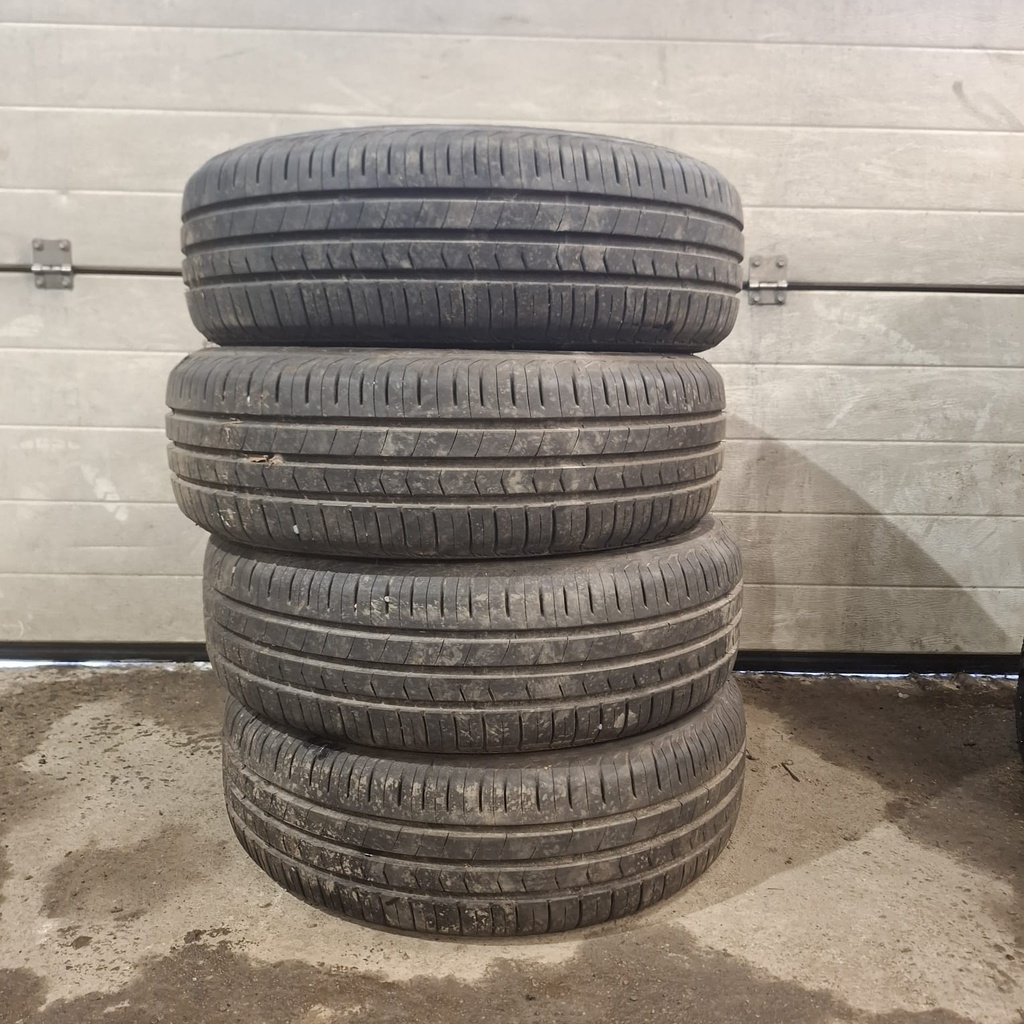 195/65R15 95T Tracmax X-privilo Tx2 Käytetty kesärengas 6mm DOT-20