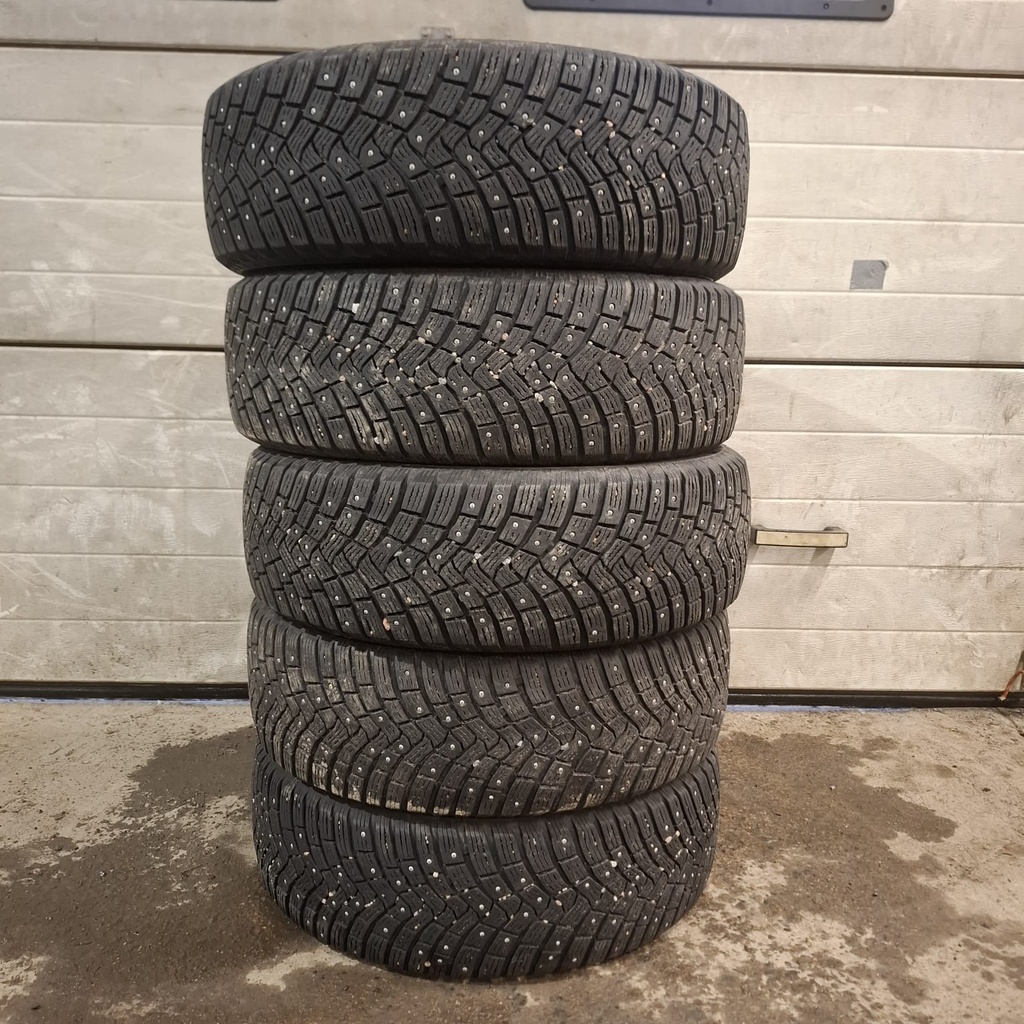 195/65R15 95T XL Continental Icecontact 3 Käytetty nastarengas DOT-21 5-6mm