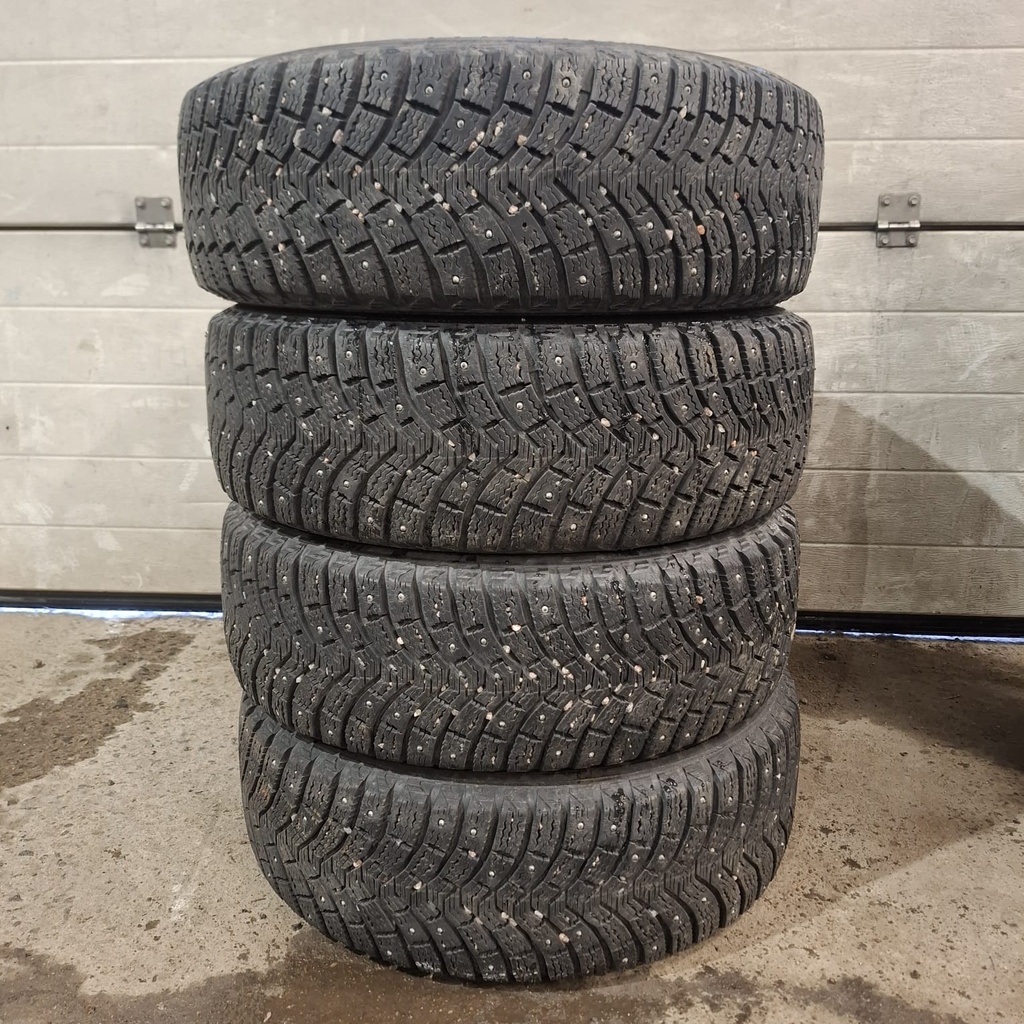 195/65R15 95T Michelin X-Ice North Käytetty nastarengas 7mm DOT-12