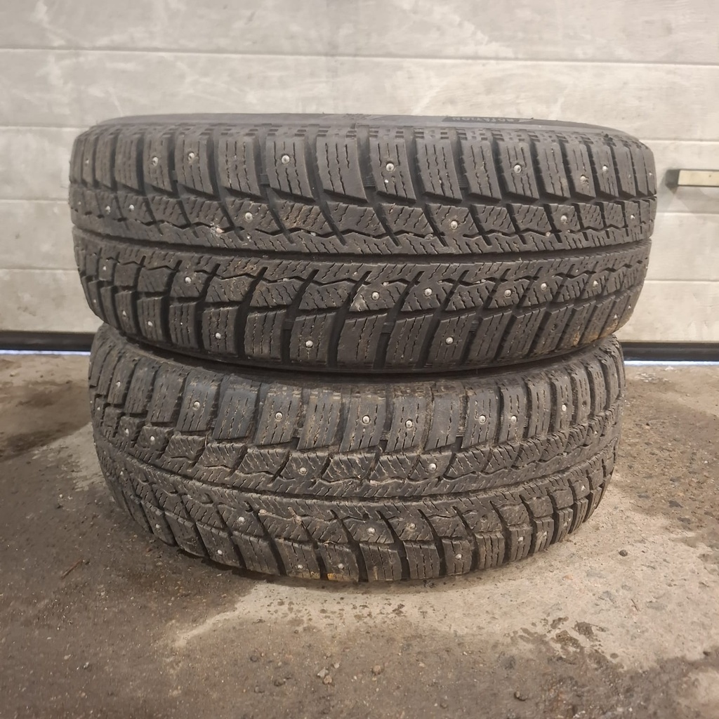 195/65R15 95T Landsail Ice STAR IS33 Käytetty nastarengas 6,5mm DOT-23