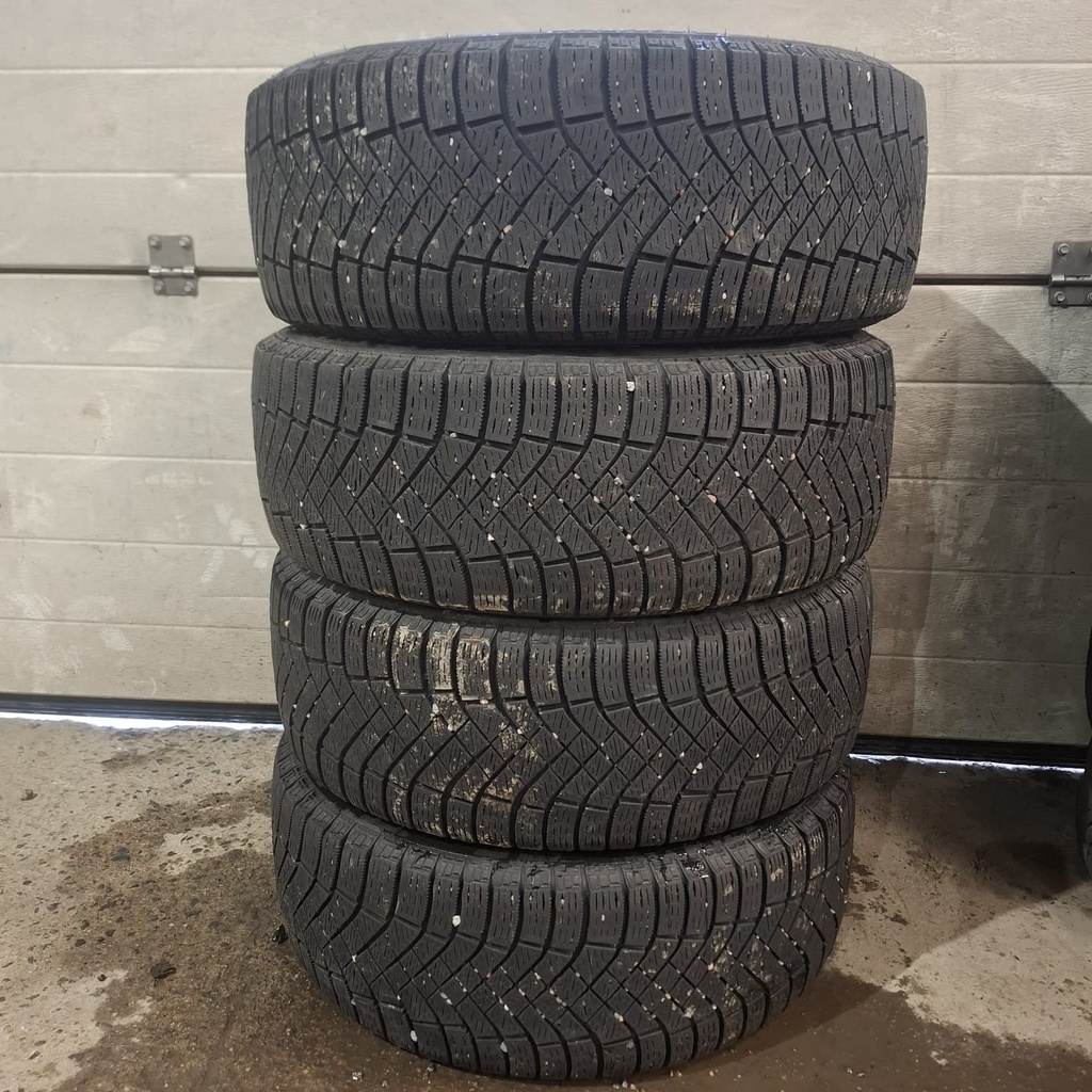 205/55R16 94T Pirelli Ice Zero Käytetty kitkarengas 5,5-6mm DOT-20