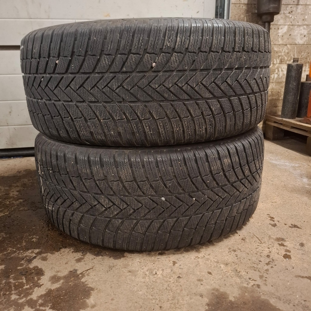 255/50R19 103T Bridgestone Blizzak LM005 Käytetty kitkarengas 5-5,5mm DOT-24