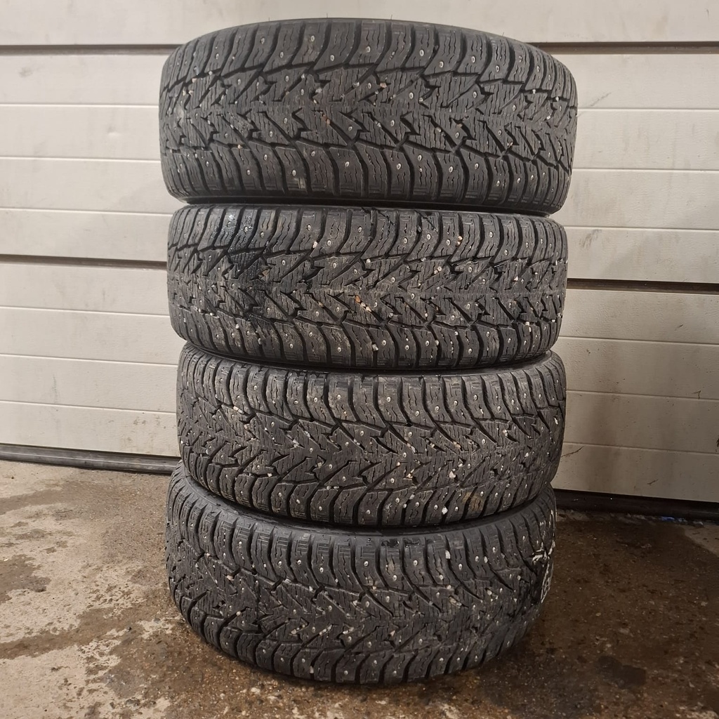 225/60R17 103T XL Bridgestone Noranza 001 SUV  Käytetty nastarengas 8mm DOT-17