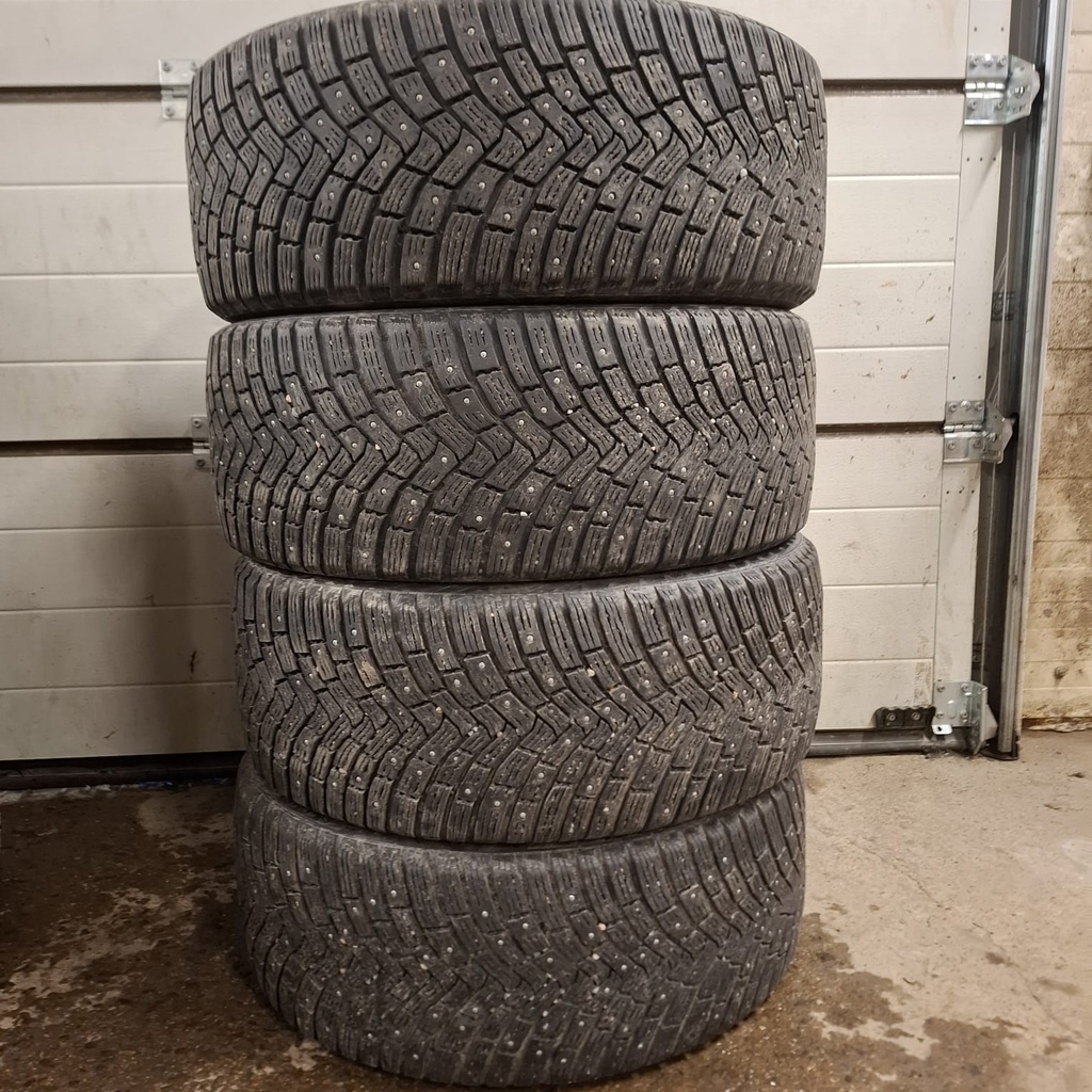 235/45R18 98T XL Continental IceContact 3 Käytetty nastarengas 5mm DOT-24