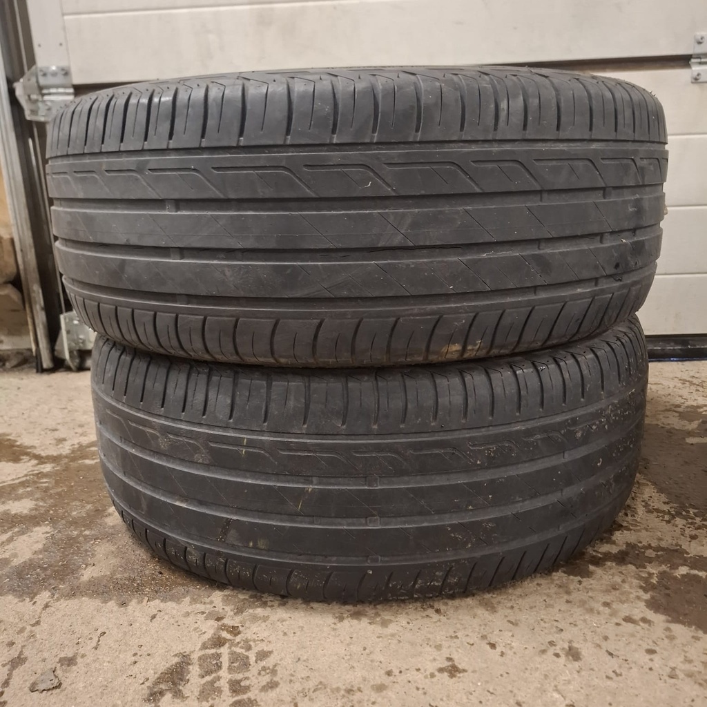 215/55R17 94V Bridgestone Turanza T001 Käytetty kesärengas 3,5-4mm DOT-18