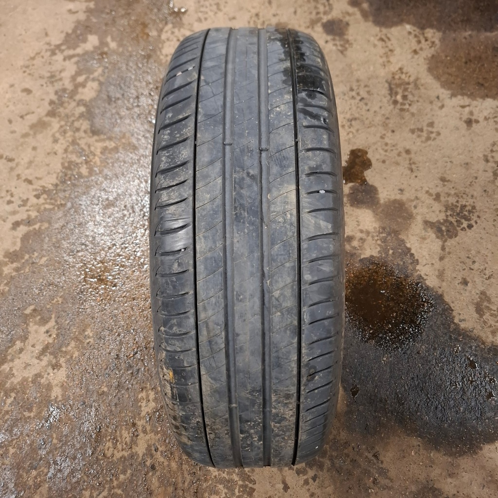 215/60R17 96H Michelin Primacy 3 Käytetty kesärengas 4mm DOT-16