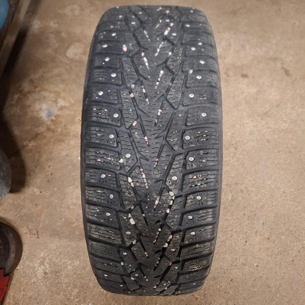 205/55R16 94T XL Nokian Hakkapeliitta 7 Käytetty nastarengas 6mm DOT-10