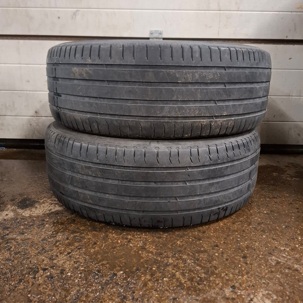 235/60R18 103W Michelin Latitude Sport 3 Käytetty kesärengas 3-3,5mm DOT-18