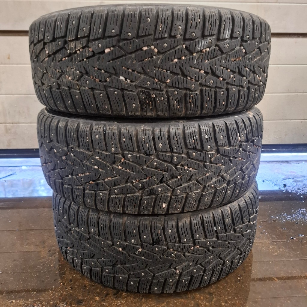 205/55R16 94T XL Nokian Nordman 7 Käytetty nastarengas 6-7,5mm DOT-17