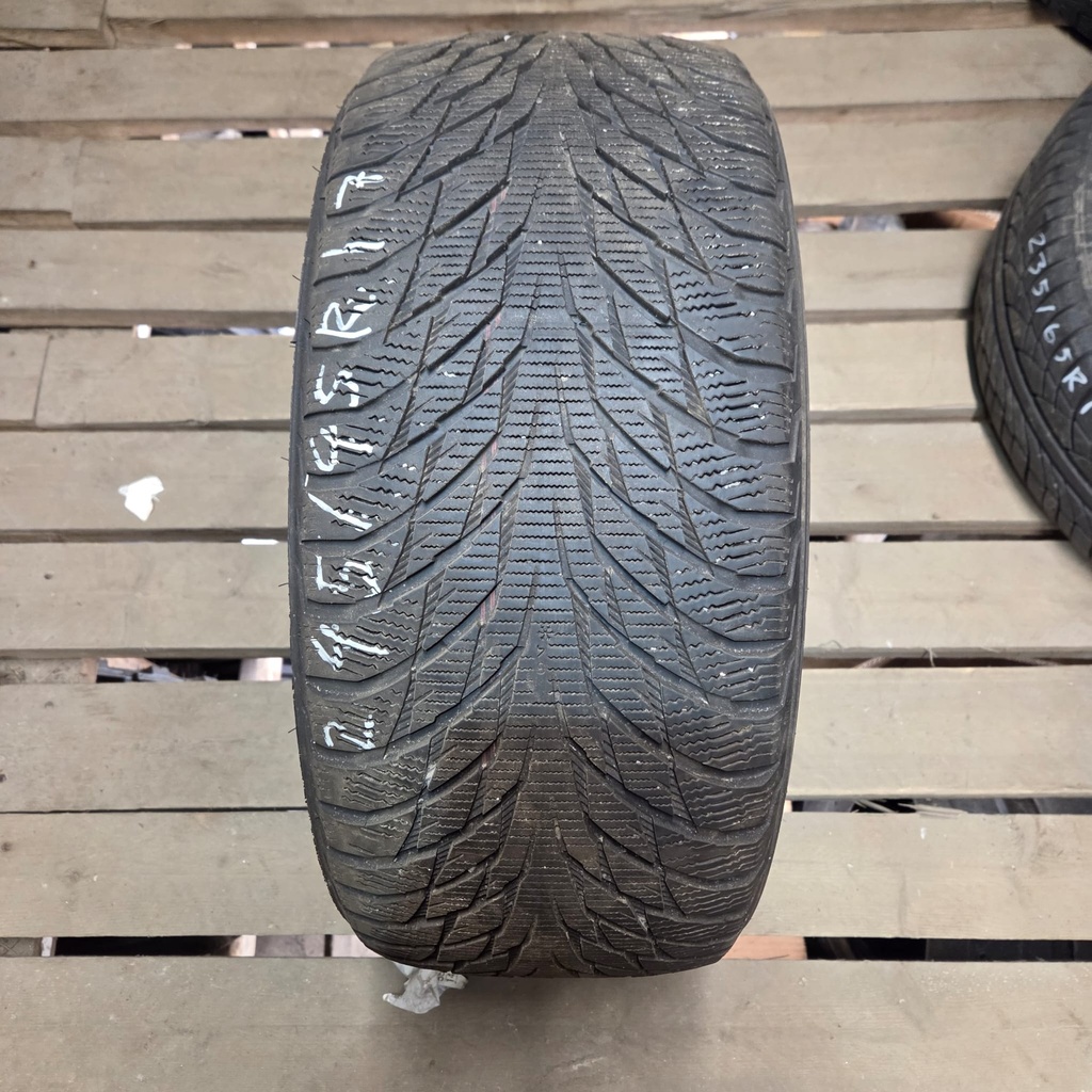 245/45R17 99R XL Nokian Hakkapeliitta R2 Käytetty kitkarengas 6,5mm DOT-16