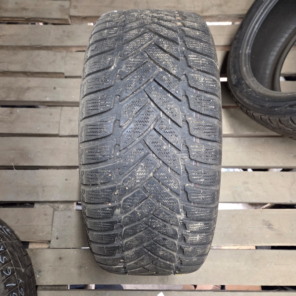 245/45R17 95H Dunlop Winter Sport M3 Käytetty kitkarengas 7mm DOT-05