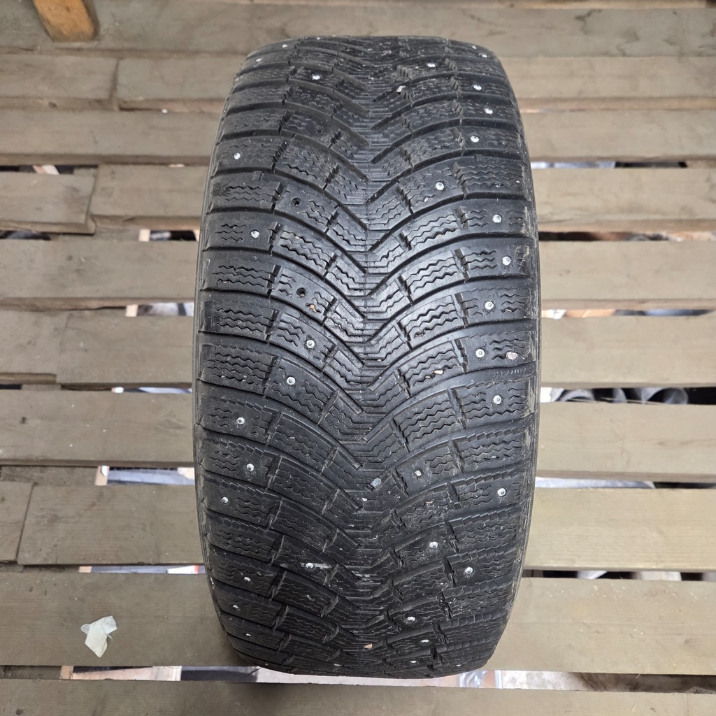 245/45R17 99T Michelin X-Ice North Käytetty nastarengas 6mm DOT-11 (Nastoja puuttuu)