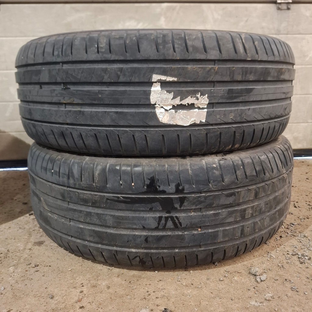 235/55R18 100V Pirelli Scorpion Käytetty kesärengas 4-5mm DOT-22