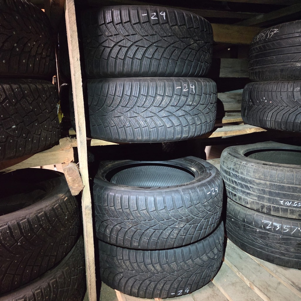 235/55R17 103V Toyo Observe S944 Käytetty kitkarengas 6-8mm DOT-24