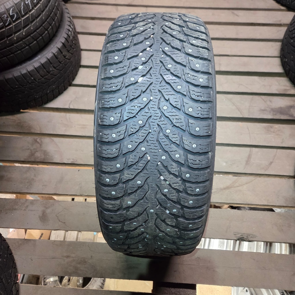 235/55R17 103T Nokian Hakkapeliitta 9 Käytetty nastarengas 6mm DOT-18