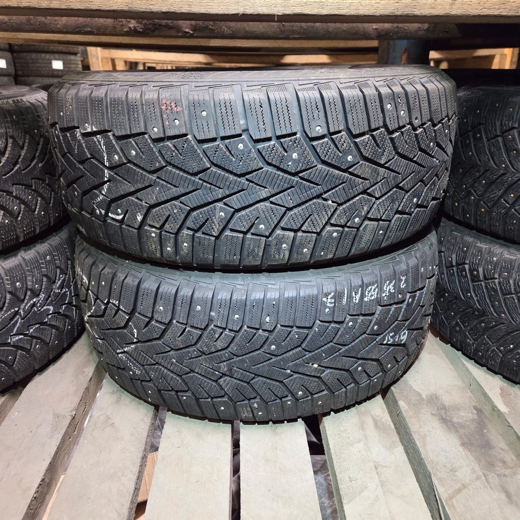 235/55R17 103T XL Gislaved Nord Frost 100 Käytetty nastarengas 7,5mm DOT-15