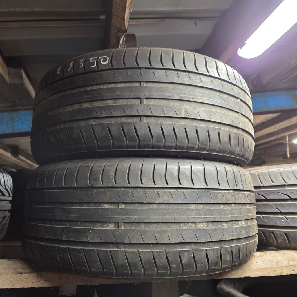 235/50R17 100Y Triangle EffeXSport TH202 Käytetty kesärengas 3,5-4mm DOT-22