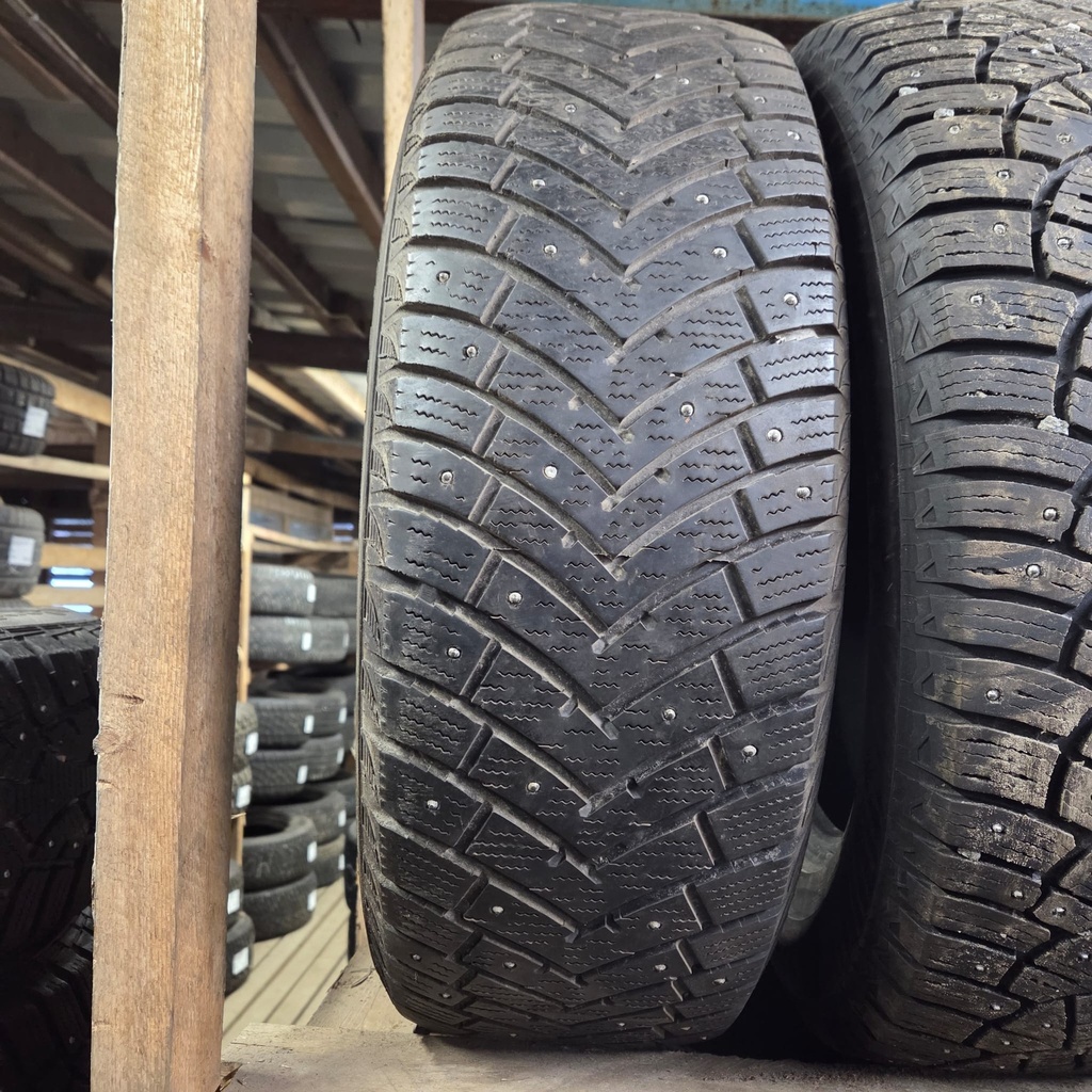 225/65R17 106T Linglong Green-Max WinterGrip SUV Käytetty nastarengas 5mm DOT-16