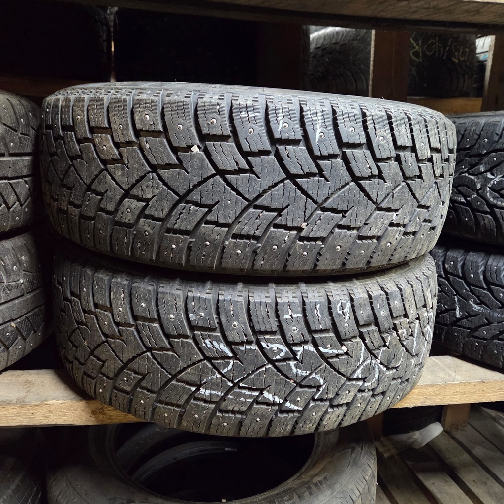 225/60R17 103T Zeta Antarctica Sport Käytetty nastarengas 7,5-8mm DOT-19