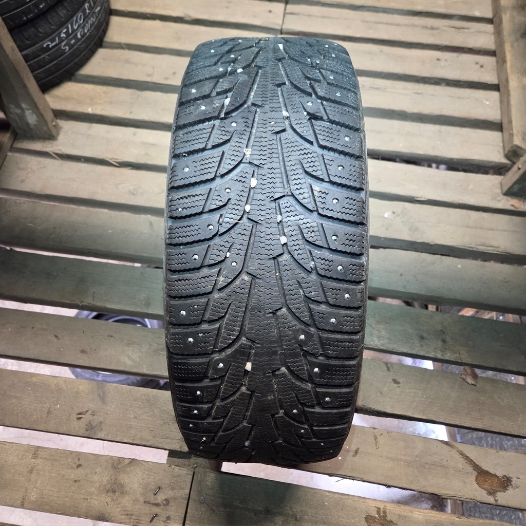 215/45R17 91T Hankook Winter I*Pike RS Käytetty nastarengas 7-8,5mm DOT-14 ja -17