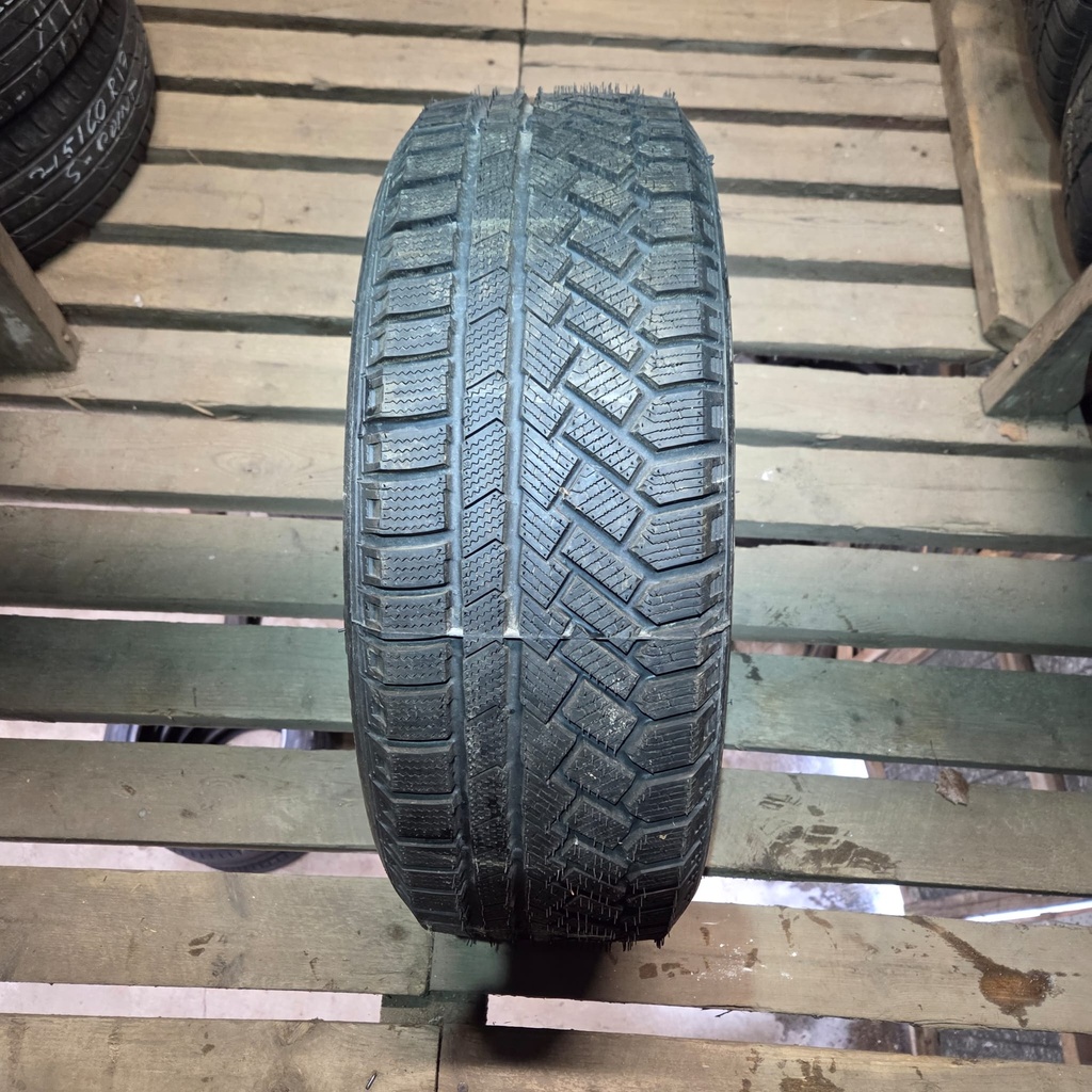 215/45R17 Pinnattu Käytetty kesärengas Ajamaton DOT-08