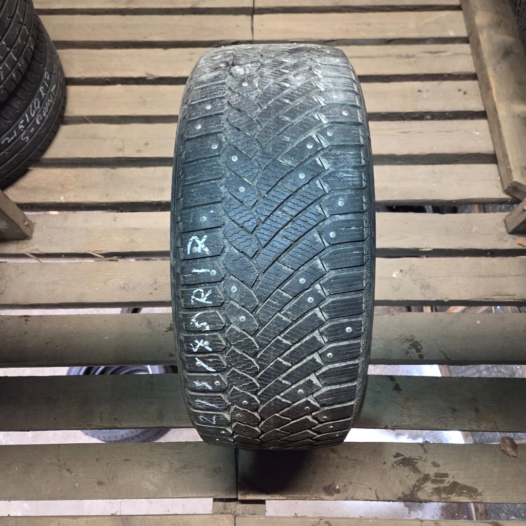 215/45R17 91T XL Gislaved Nord Frost 200 Käytetty nastarengas 7,5mm DOT-18
