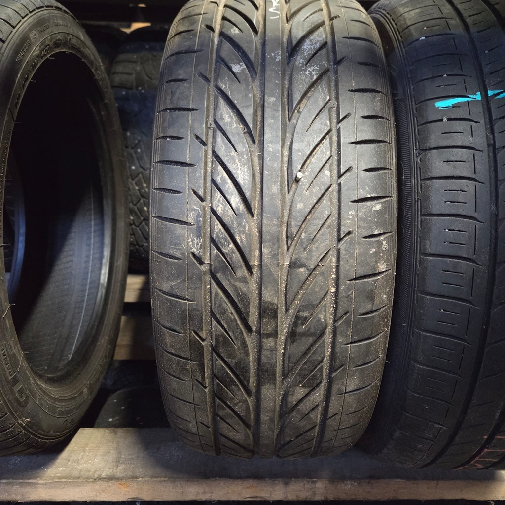 215/50ZR17 95W Hankook Ventus V12 Evo Käytetty kesärengas 7mm DOT-11