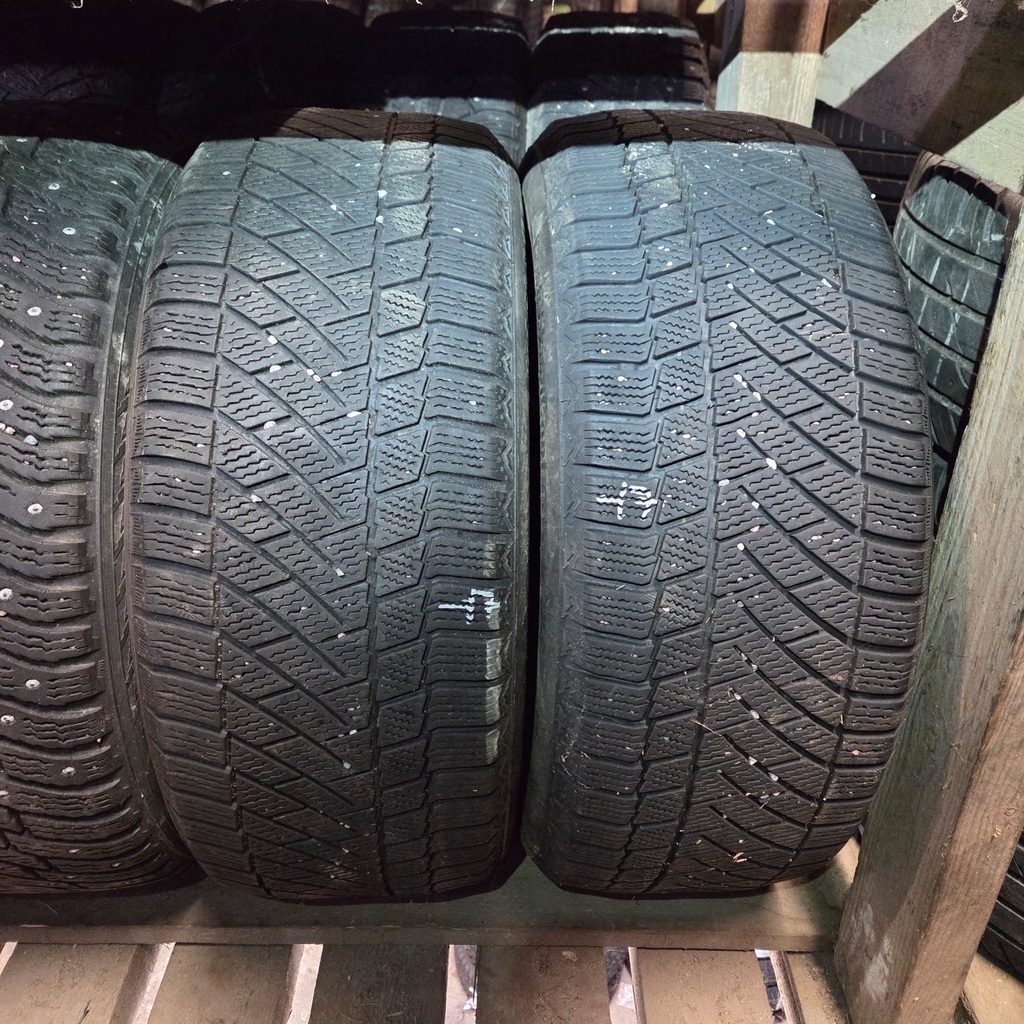 215/50R17 95T XL Continental VikingContact 6 Käytetty kitkarengas 4-5,5mm DOT-17