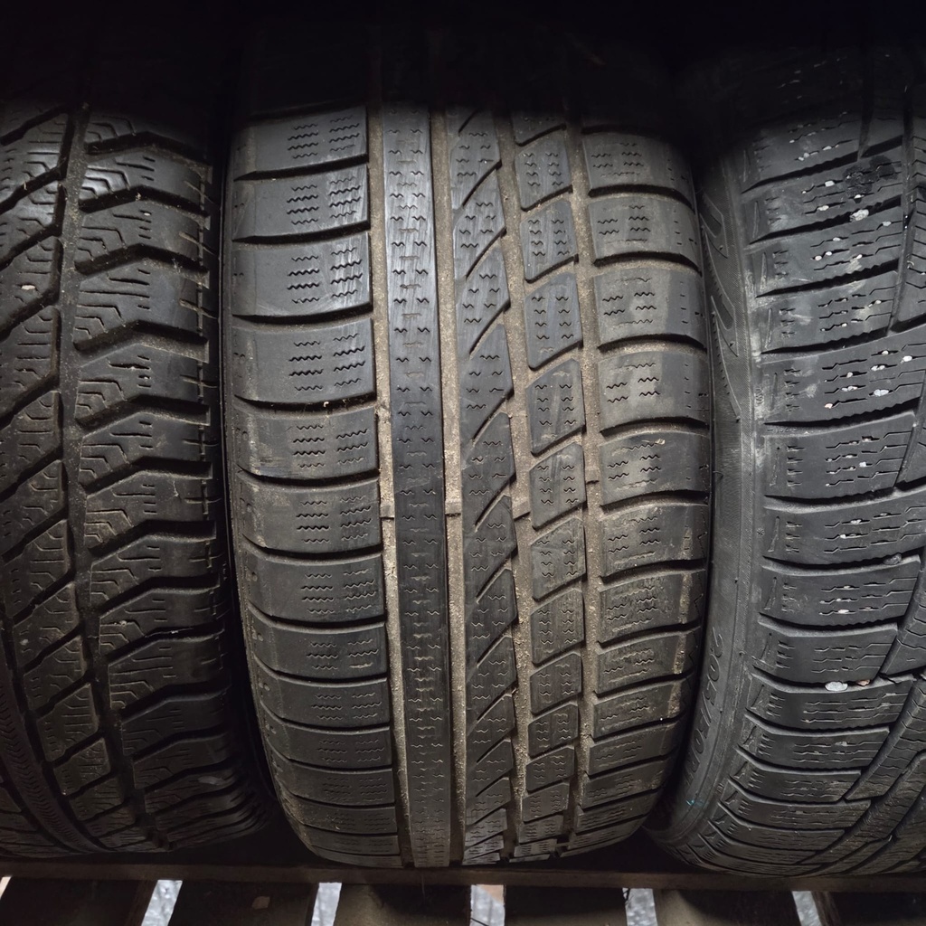 205/50R17 93V Hankook IceBear W300 Käytetty kitkarengas 4mm DOT-10