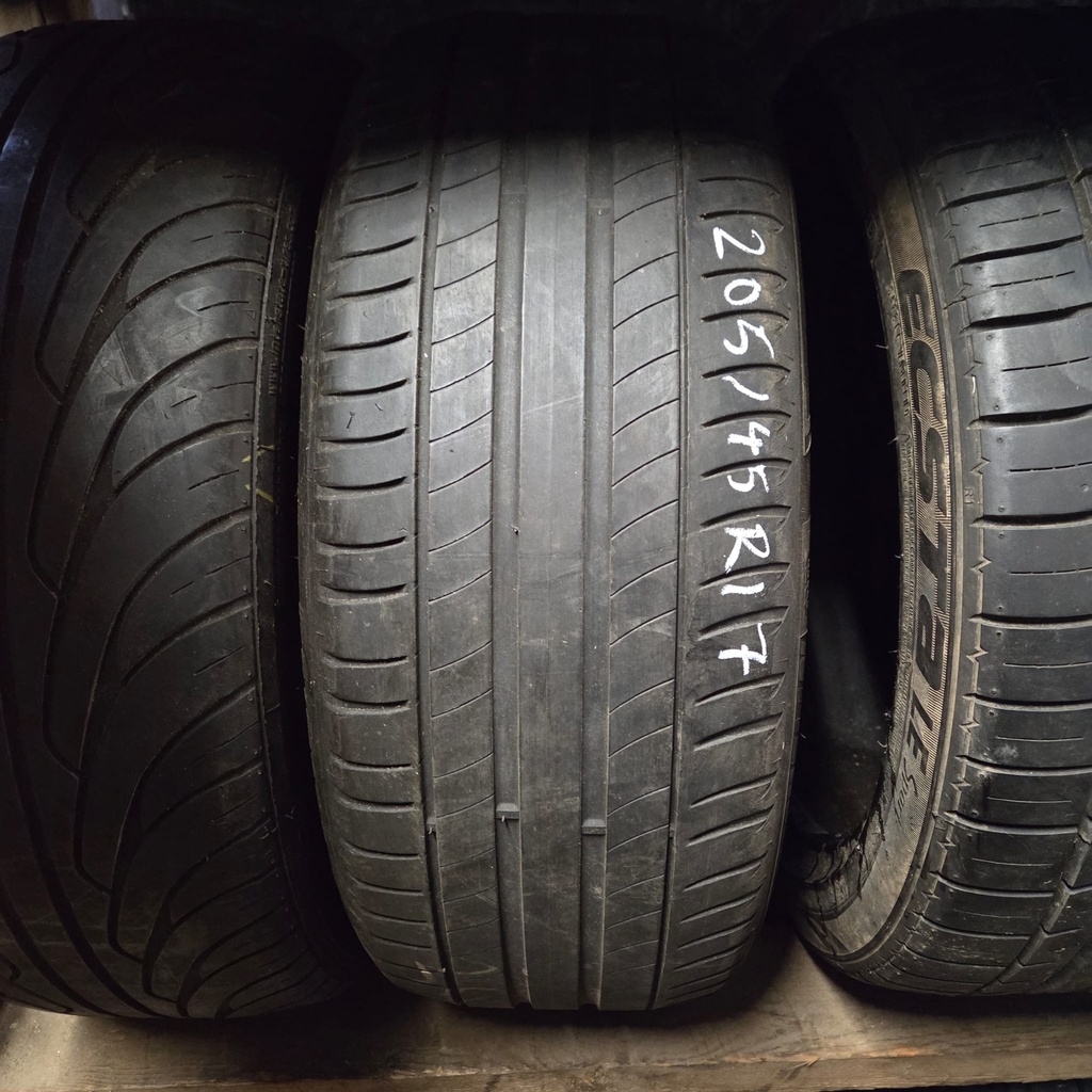 205/45R17 88V Michelin Primacy 3 Käytetty kesärengas 3mm DOT-13