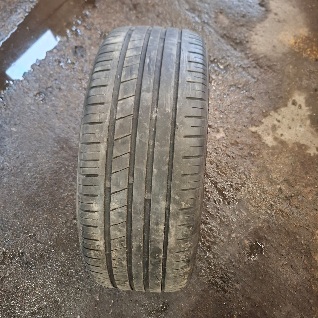 215/45R17 91W XL Zeetex HP2000 vfm Käytetty kesärengas 3,5mm DOT-19