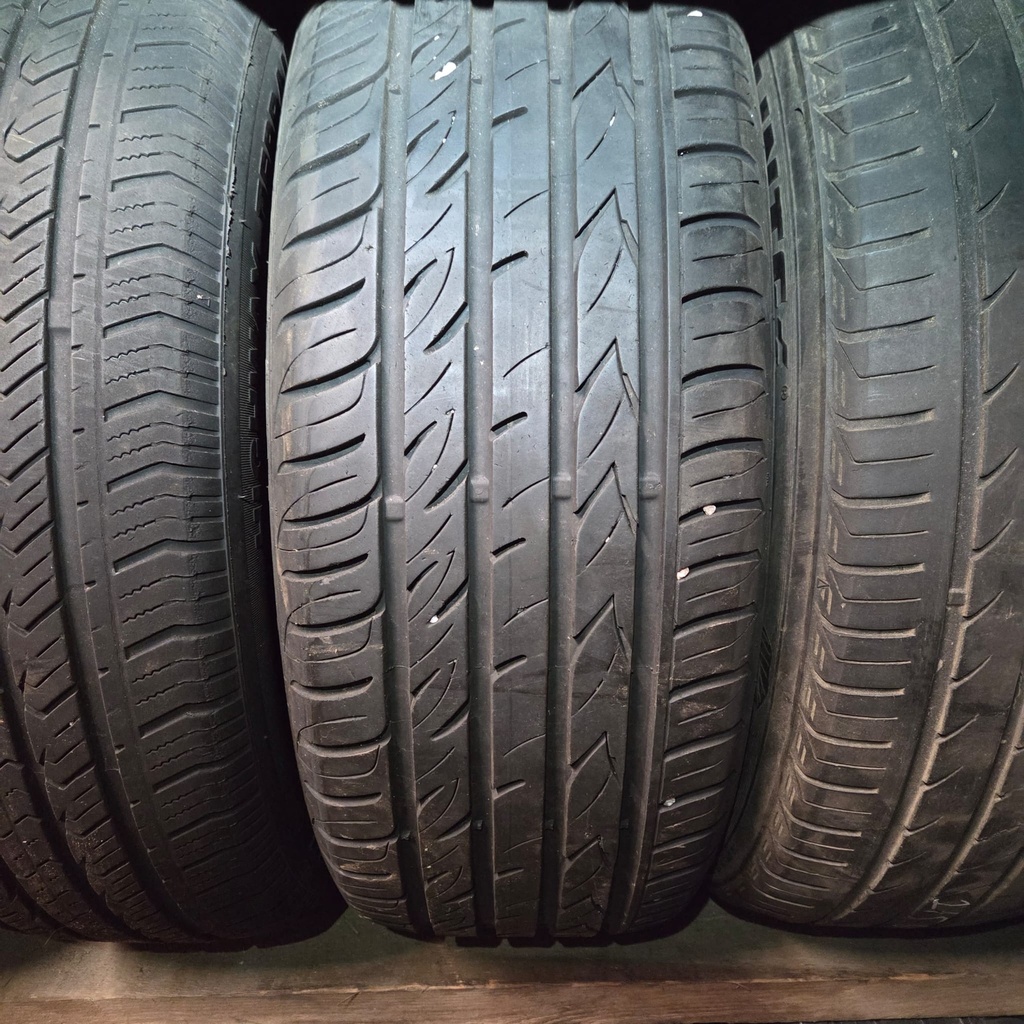 215/60R17 96V Gislaved Ultra Speed 2 Käytetty kesärengas 7mm DOT-20