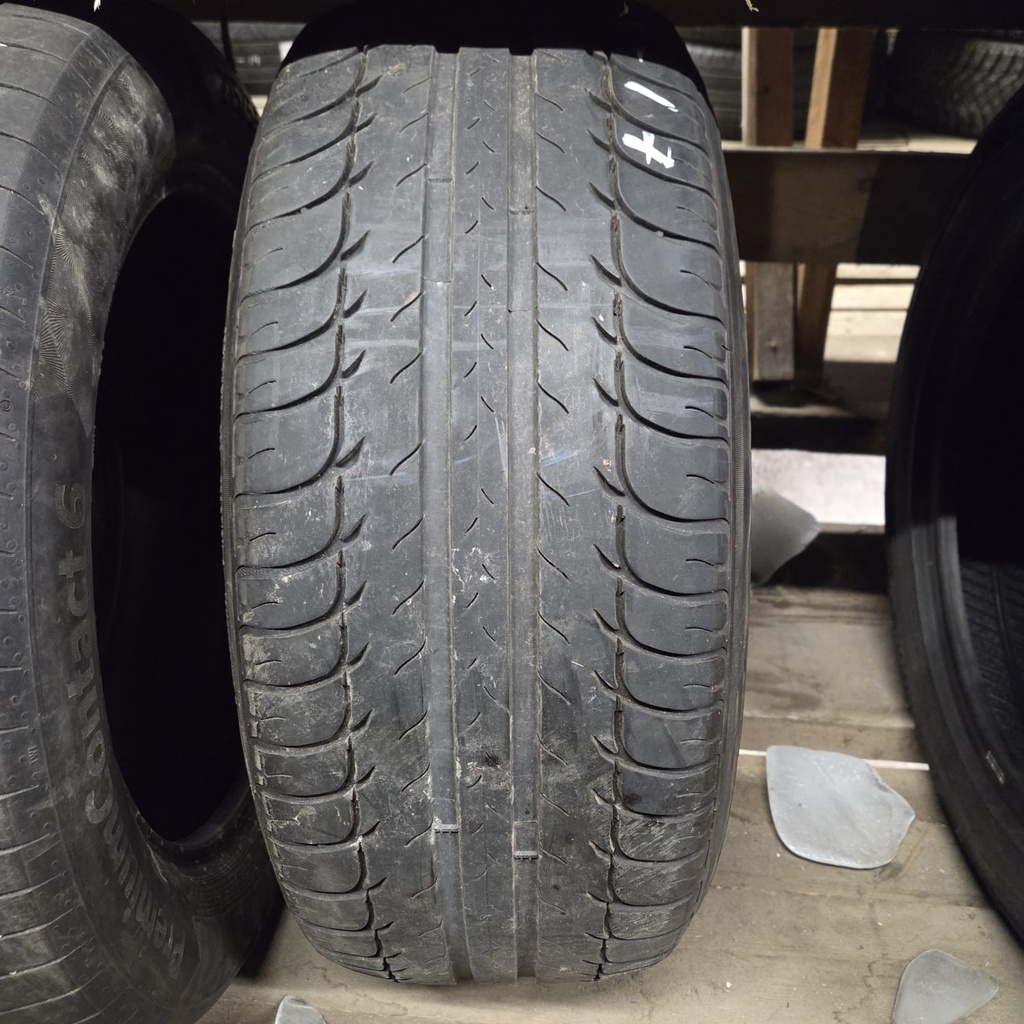 215/55R17 94W BFGoodrich g-Grip Käytetty kesärengas 4mm DOT-17