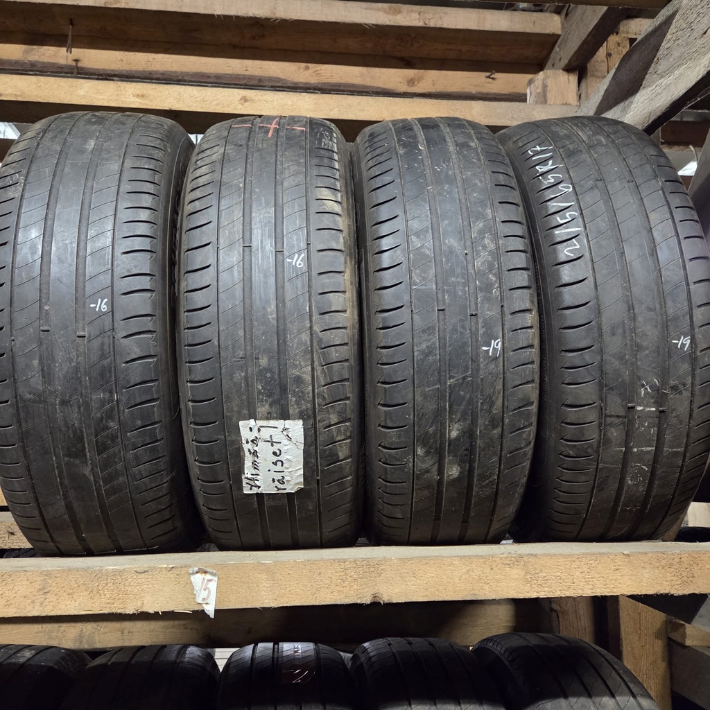 215/65R17 99V Michelin Primacy 3 Käytetty kesärengas 3-3,5mm DOT-16 ja -19