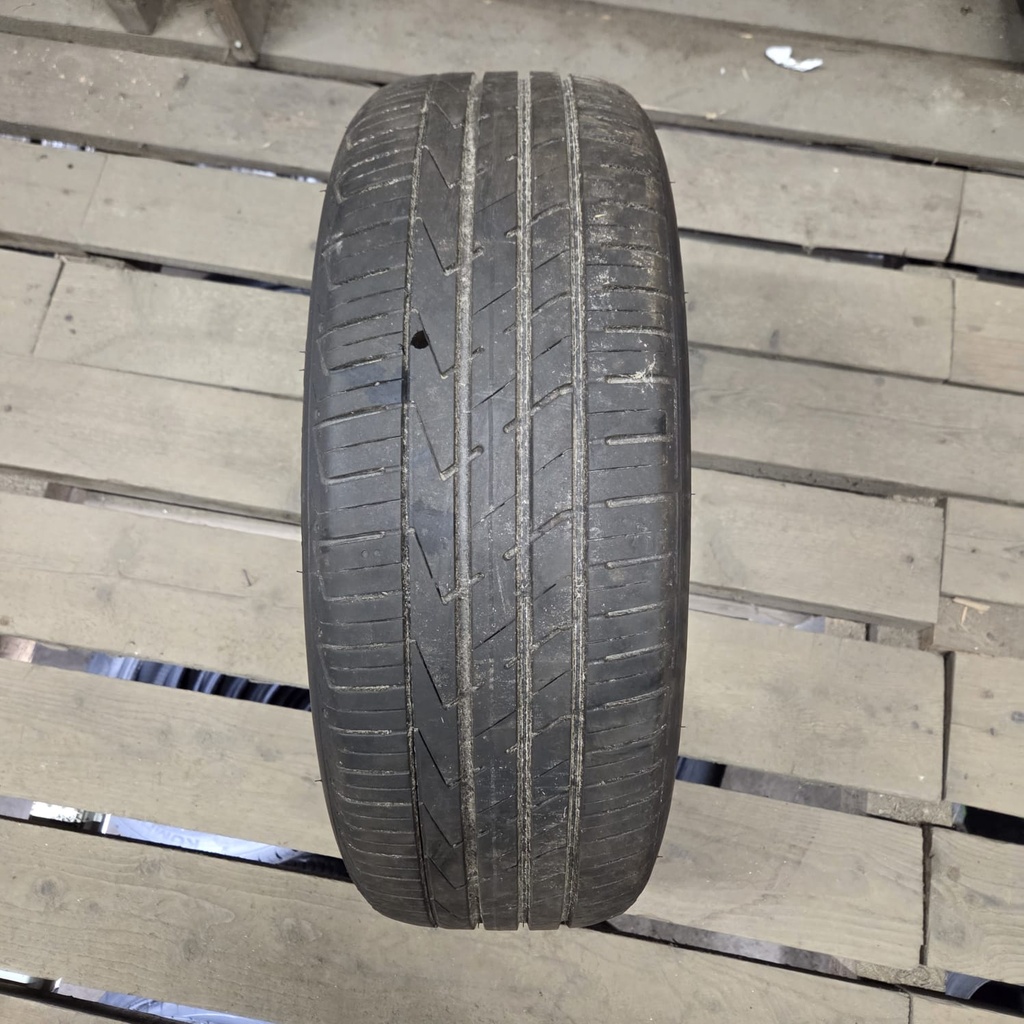215/65R17 99V Hankook Ventus S1 Evo2 SUV Käytetty kesärengas 5,5mm DOT-22