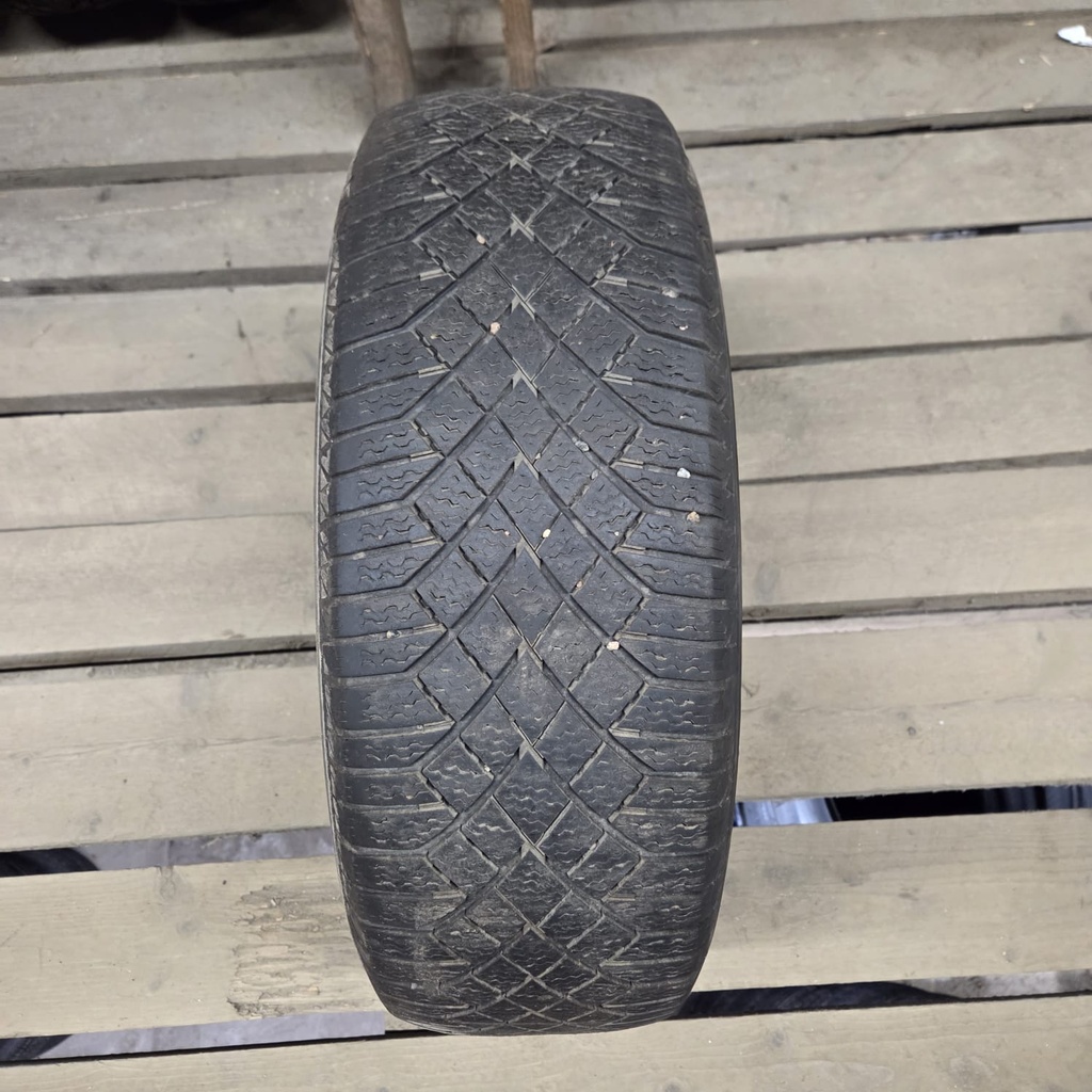 215/65R17 103T XL Continental VikingContact 7 Käytetty kitkarengas 5mm DOT-18