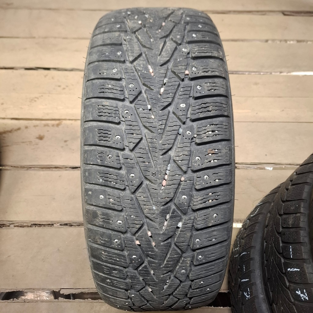 225/55R17 101T XL Nokian Nordman 7 Käytetty nastarengas 7mm DOT-17
