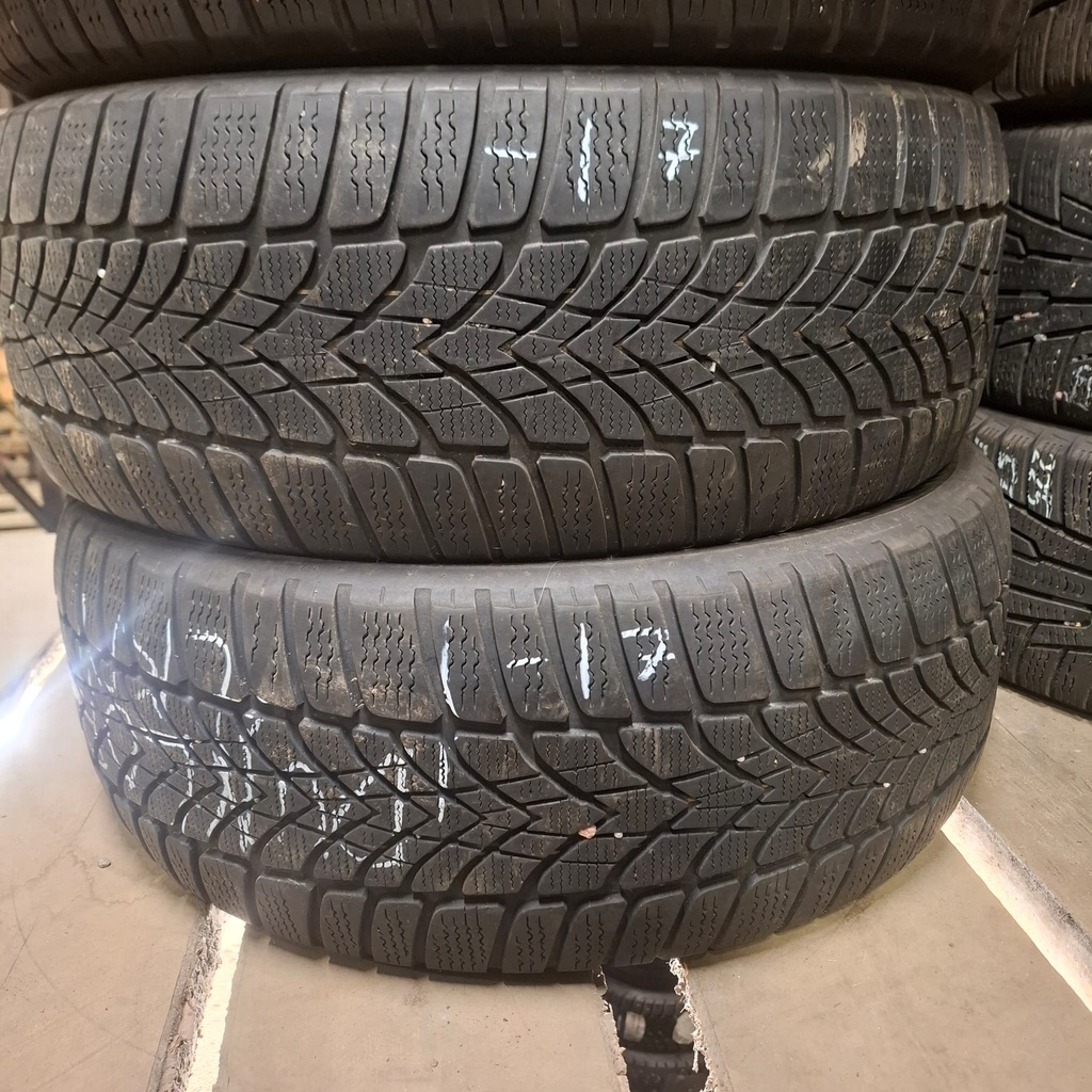 225/55R17 97H Dunlop SP Winter Sport 4D M0 Käytetty kitkarengas 4,5-5mm DOT-17