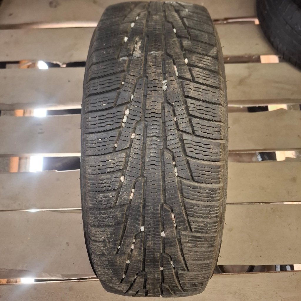 225/55R17 97R Nokian Hakkapeliitta R runflat Käytetty kitkarengas 6,5mm DOT-12